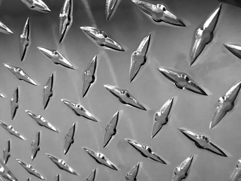 Рифлёный лист с алмазным узором